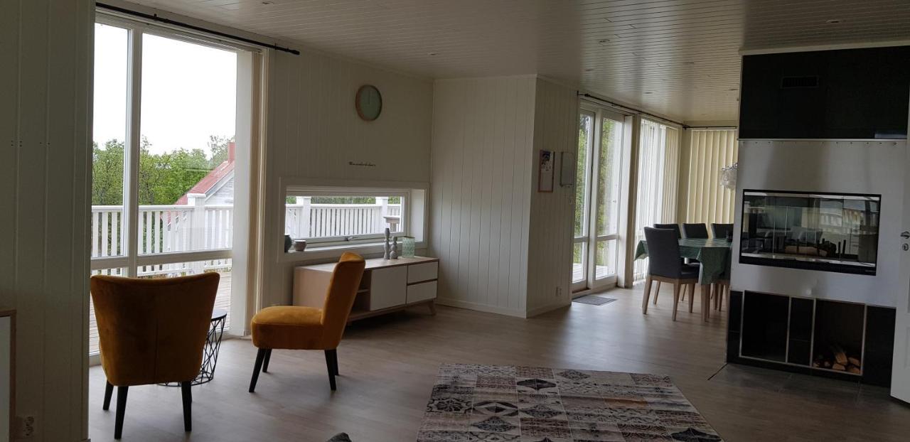 Huset Pa Yttersiden Apartment Straumsnes ภายนอก รูปภาพ